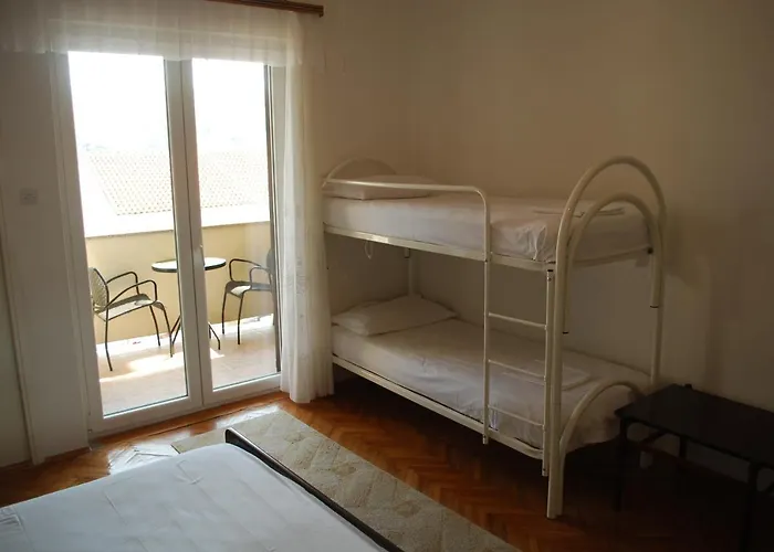 Quadruple Pag 11487b Pag Town